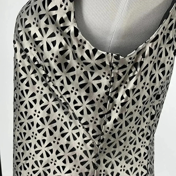 NWT Tahari Gray Geometric Sheath Sleeveless Zip Back Dress Cutouts Summer Sz 10 - Picture 5 of 14